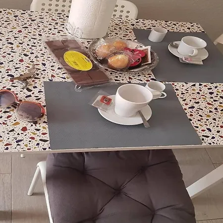 Mantra Del Sur Los Cristianos (Tenerife)